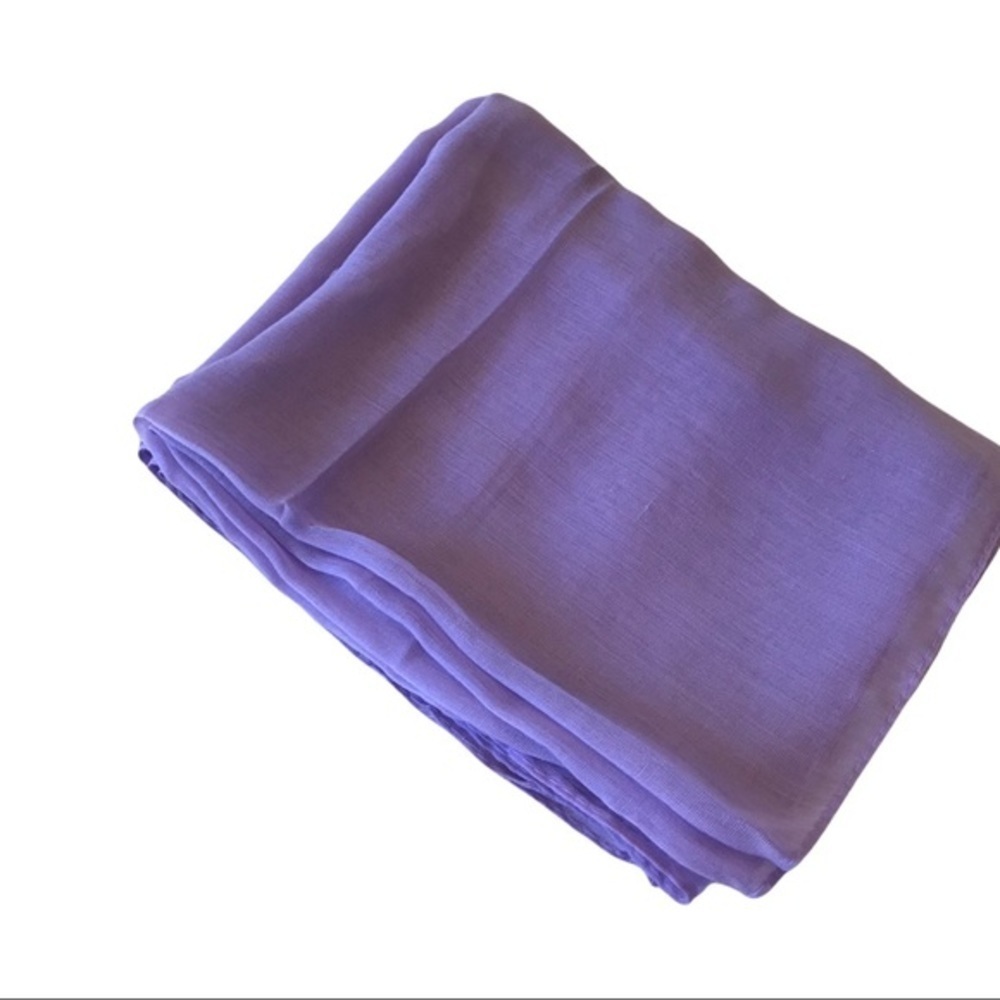 NWT  Lilac/ light lavender color shawl - Picture 2 of 2